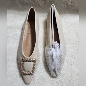 Journee Collection Elowen Flats Size 7